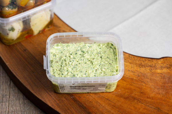 Gartenkräutercreme