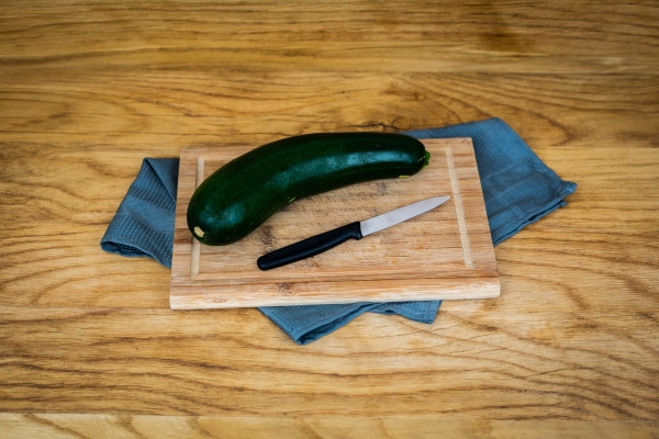 Zucchini groß grün
